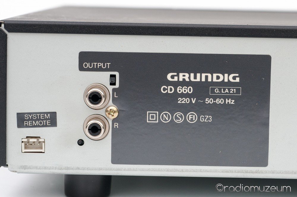 Grundig CD 660 - програвач компакт-дисків